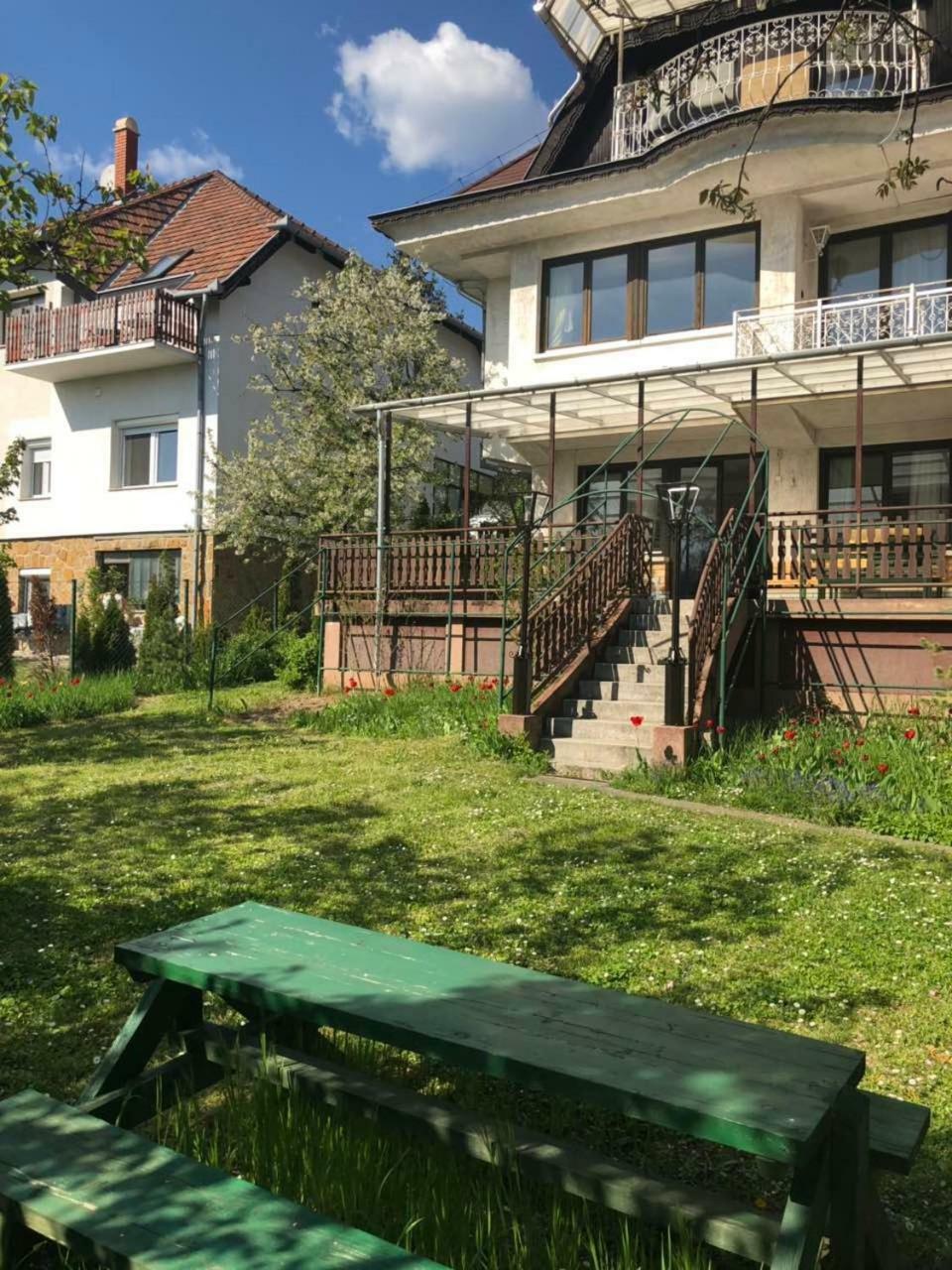 Luxury Eagle Apartman Budapest Exterior foto